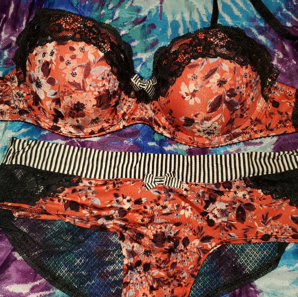 Bra and panty set